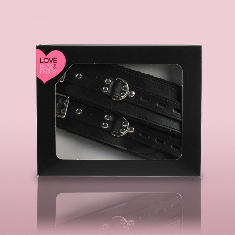 Coffret Menottes en cuir noires avec fourrure