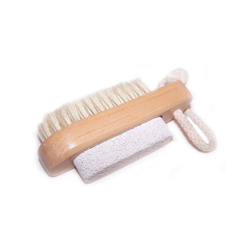 Pierre ponce de gommage et brosse